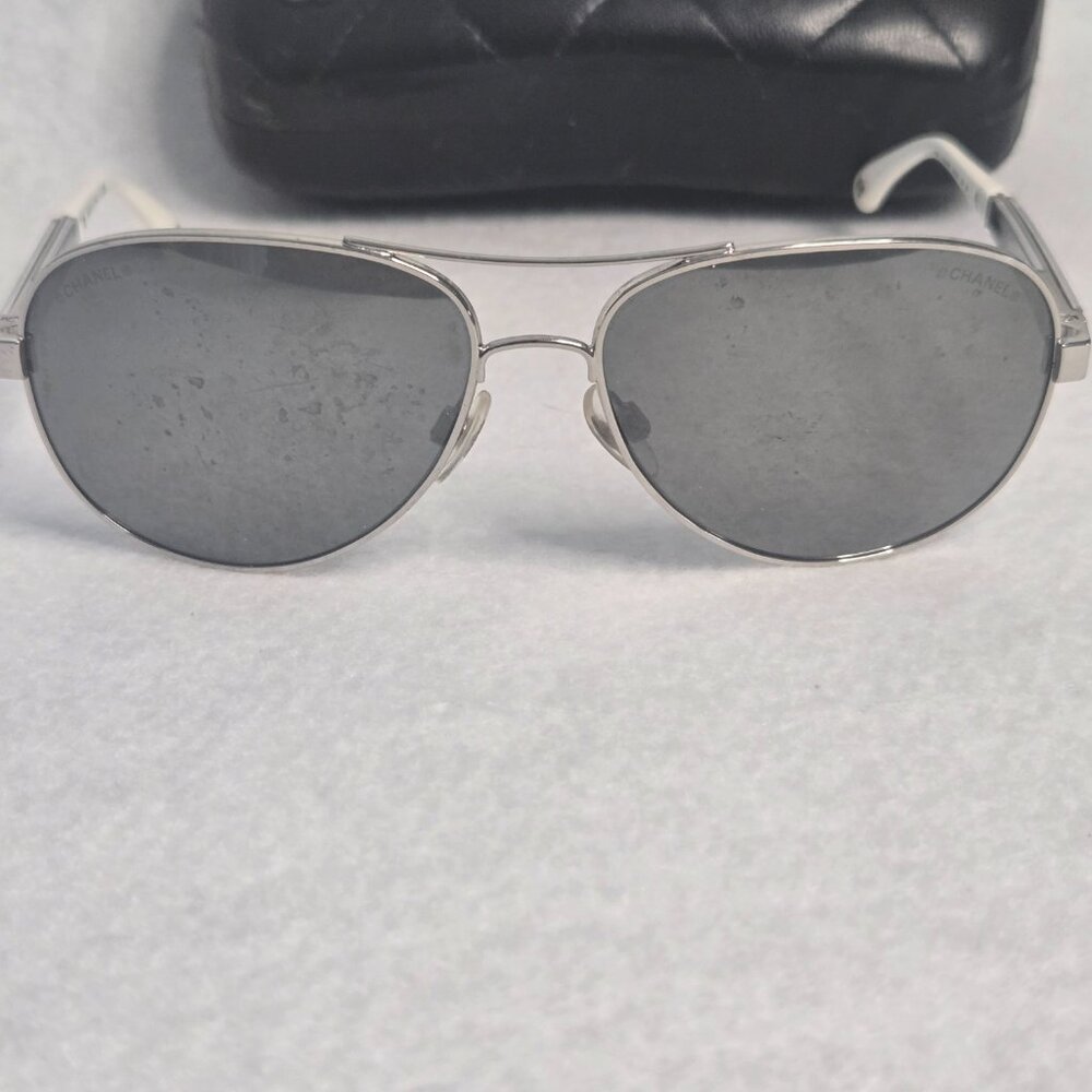 Chanel Designer Aviator sunglasses model 4179 - Picture 6 of 11